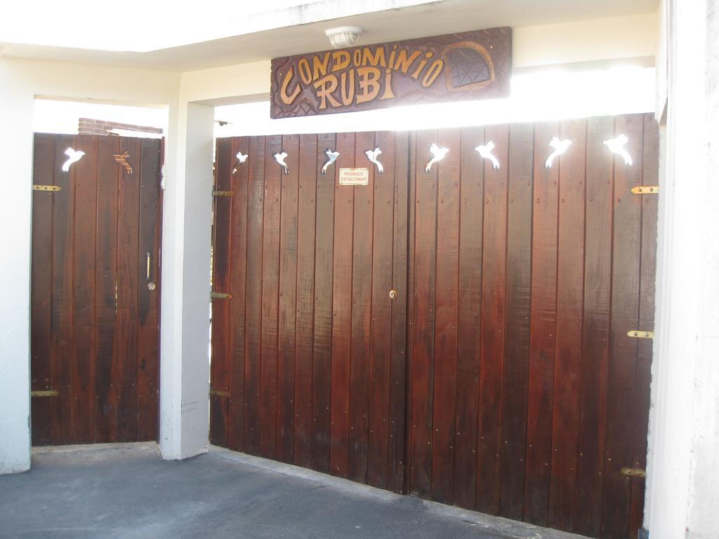 Ruby Hospedagem كابو فريو المظهر الخارجي الصورة